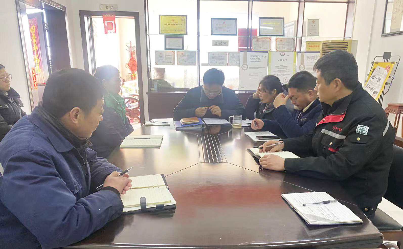 Dafeng Mingyue Bearing Bush Co., Ltd. hielt das erste monatliche Treffen für 2025 ab